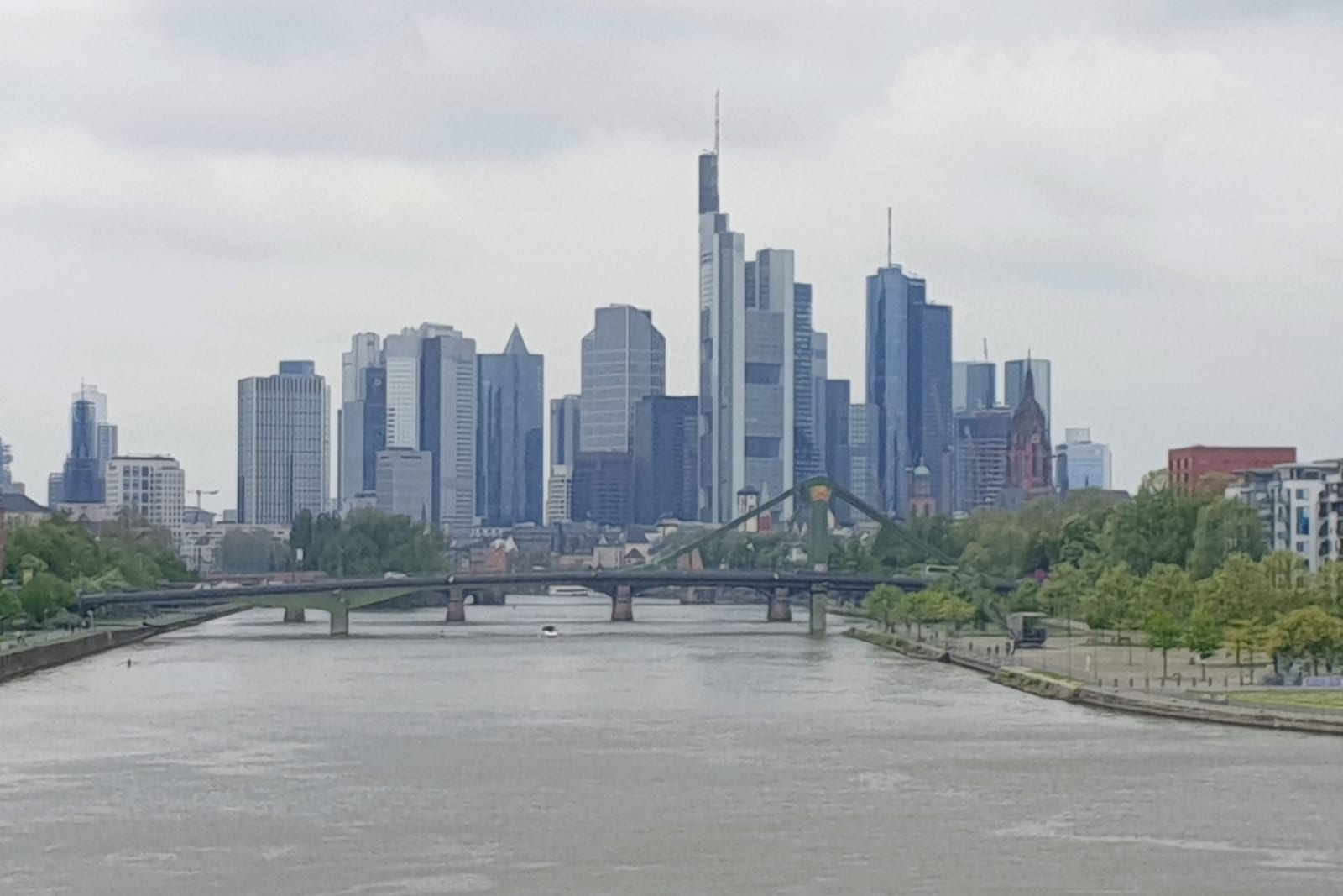 Frankfurt — Max besuchen