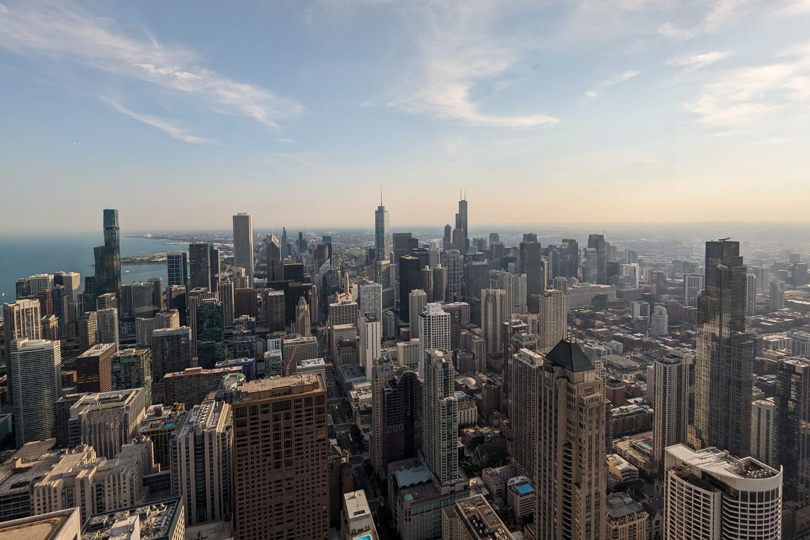 Chicago - Wolkenkratzer, Rooftops und Red Line